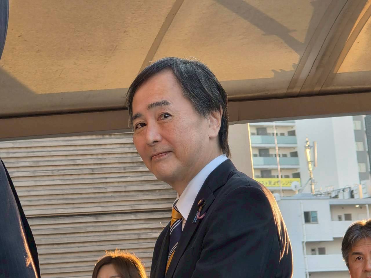 川合孝典